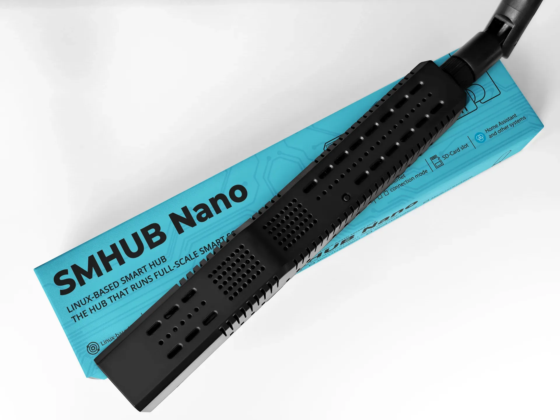 SMHUB Nano — With the box